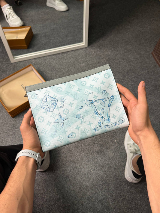Lv Clutch V1