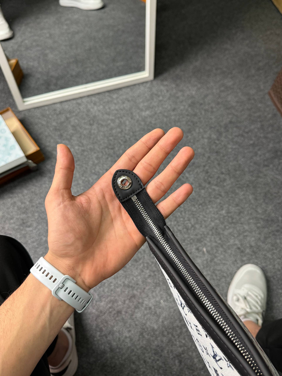 LV Clutch V6