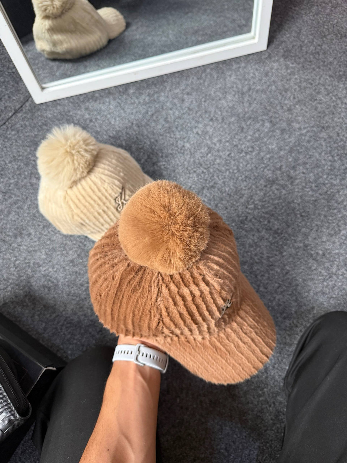 Women Winter Cap V2