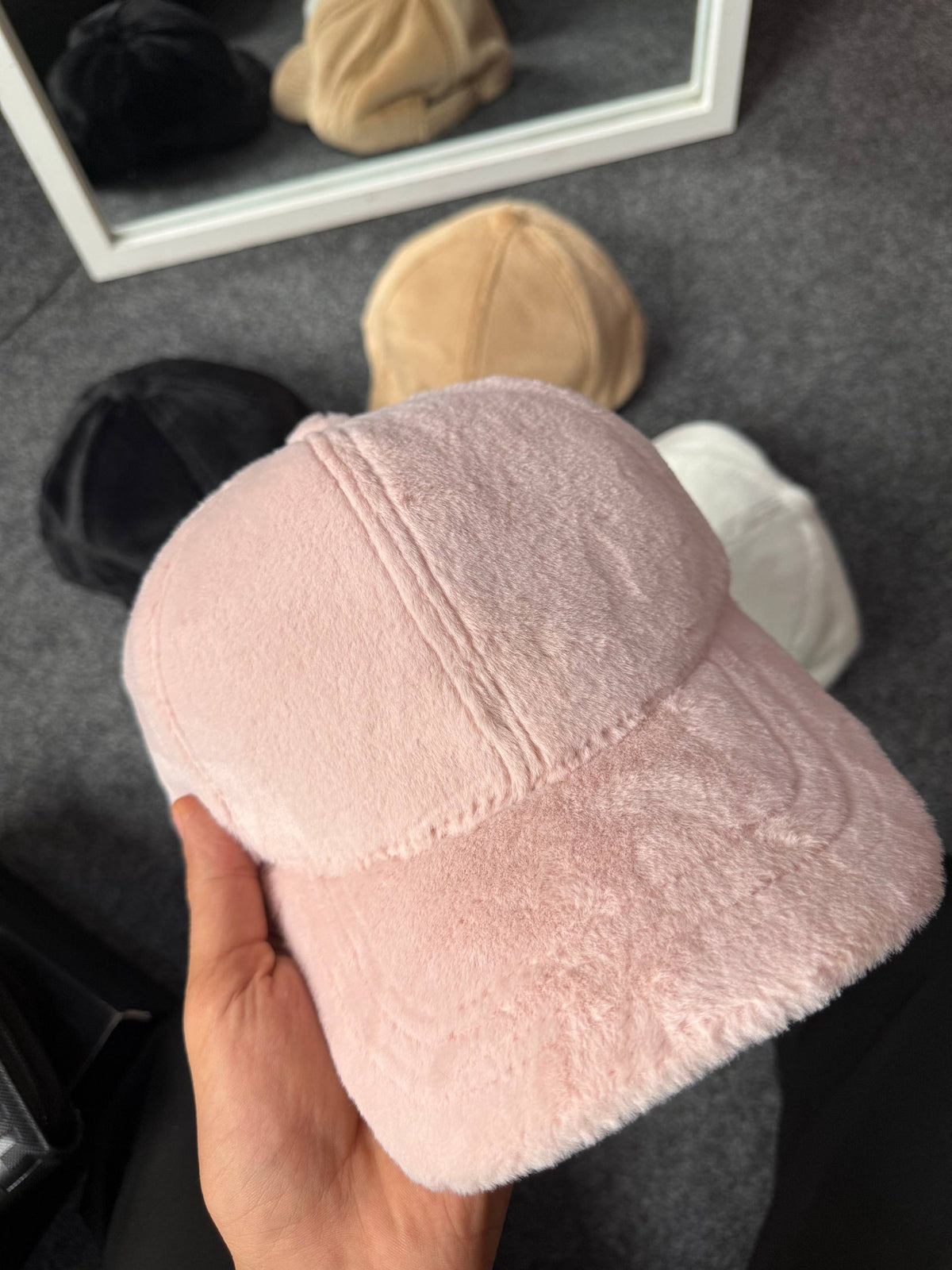 Women Winter Cap V3
