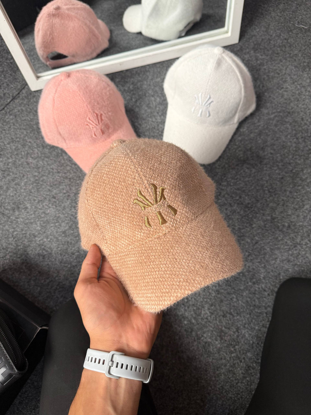 Women Winter Cap V4
