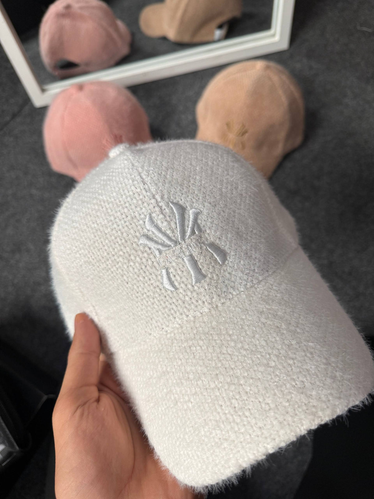 Women Winter Cap V4