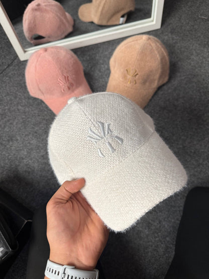 Women Winter Cap V4