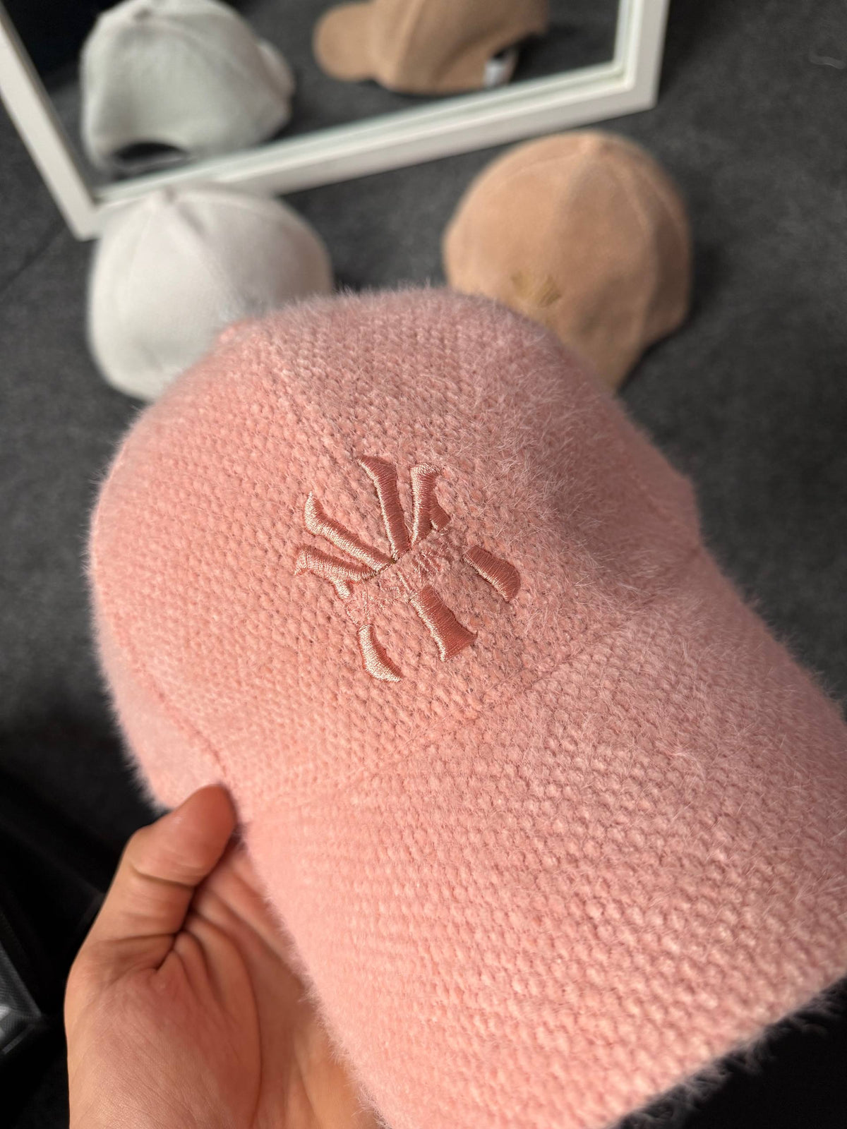 Women Winter Cap V4