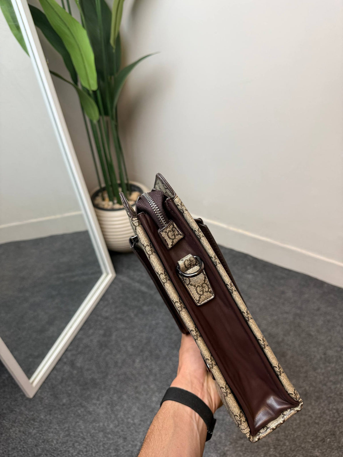 Gucci LapTop/Crossbody
