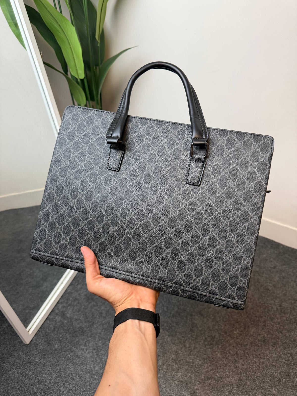 Gucci LapTop/Crossbody