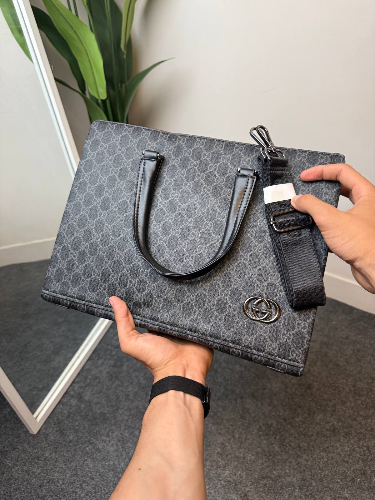 Gucci LapTop/Crossbody