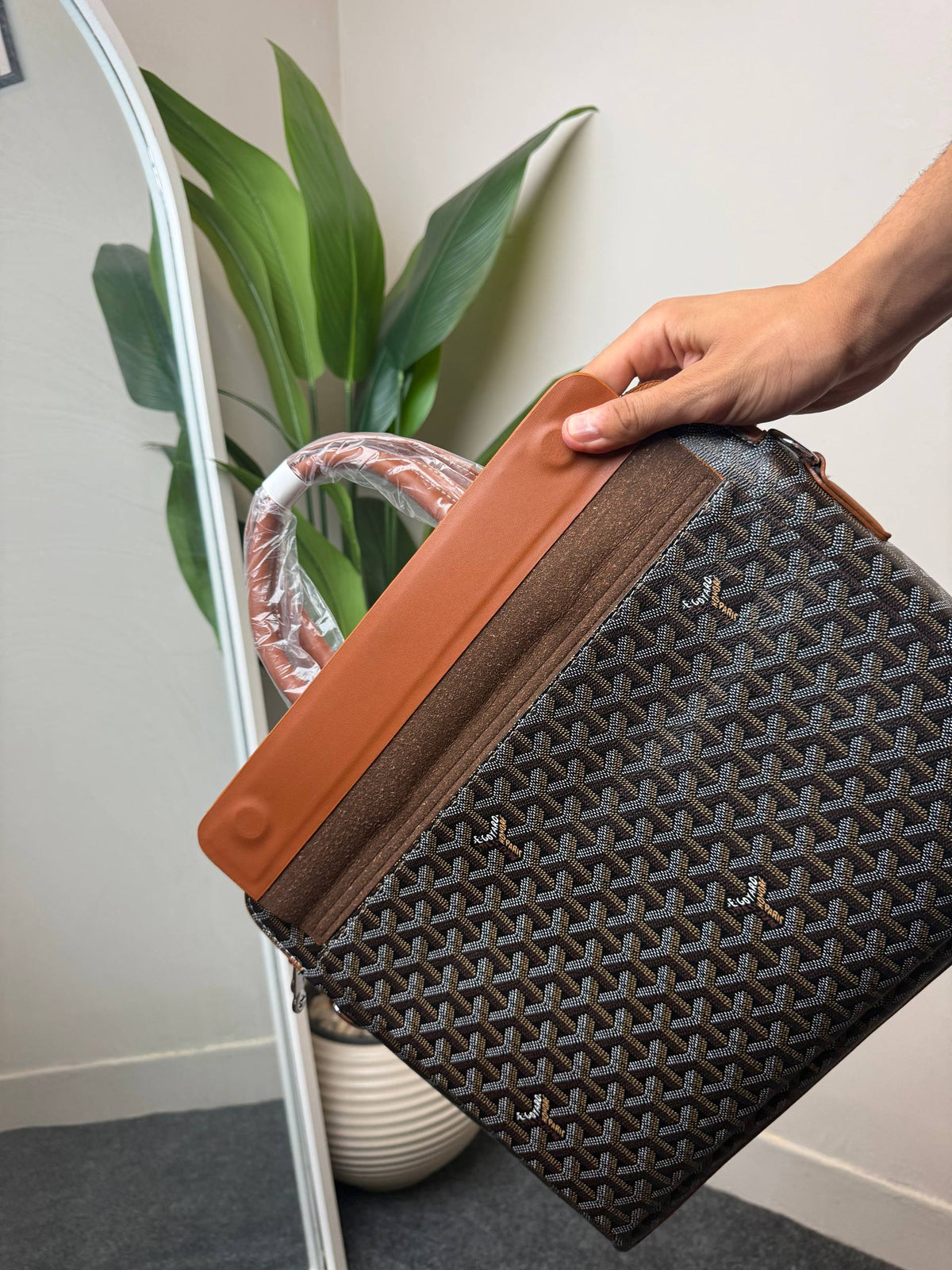 G LapTop/Crossbody