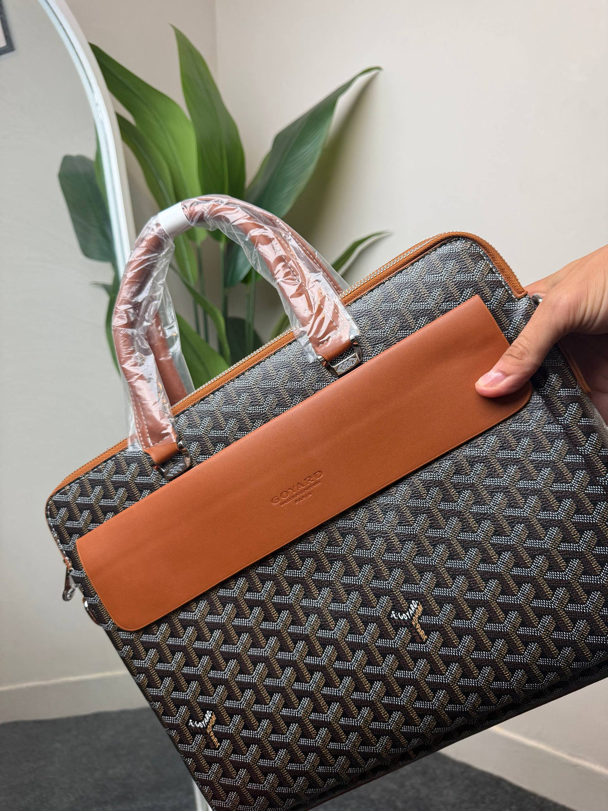 G LapTop/Crossbody