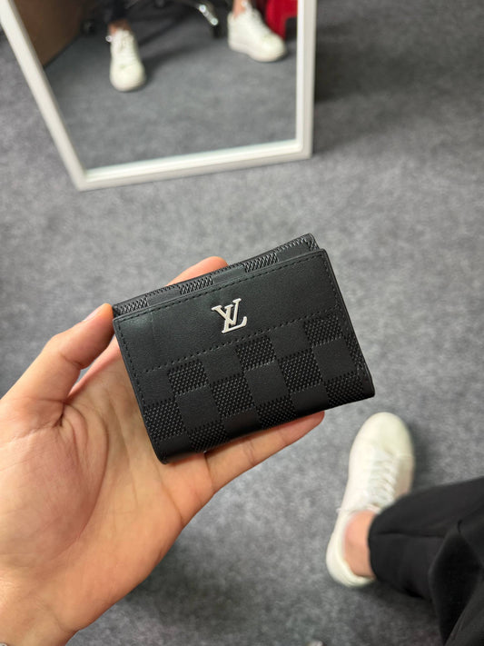 LV V1
