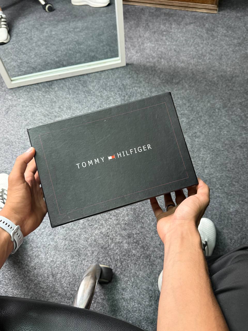 Tommy Hand Bag V1