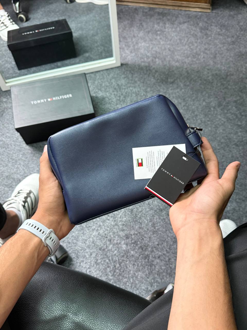 Tommy Hand Bag V3