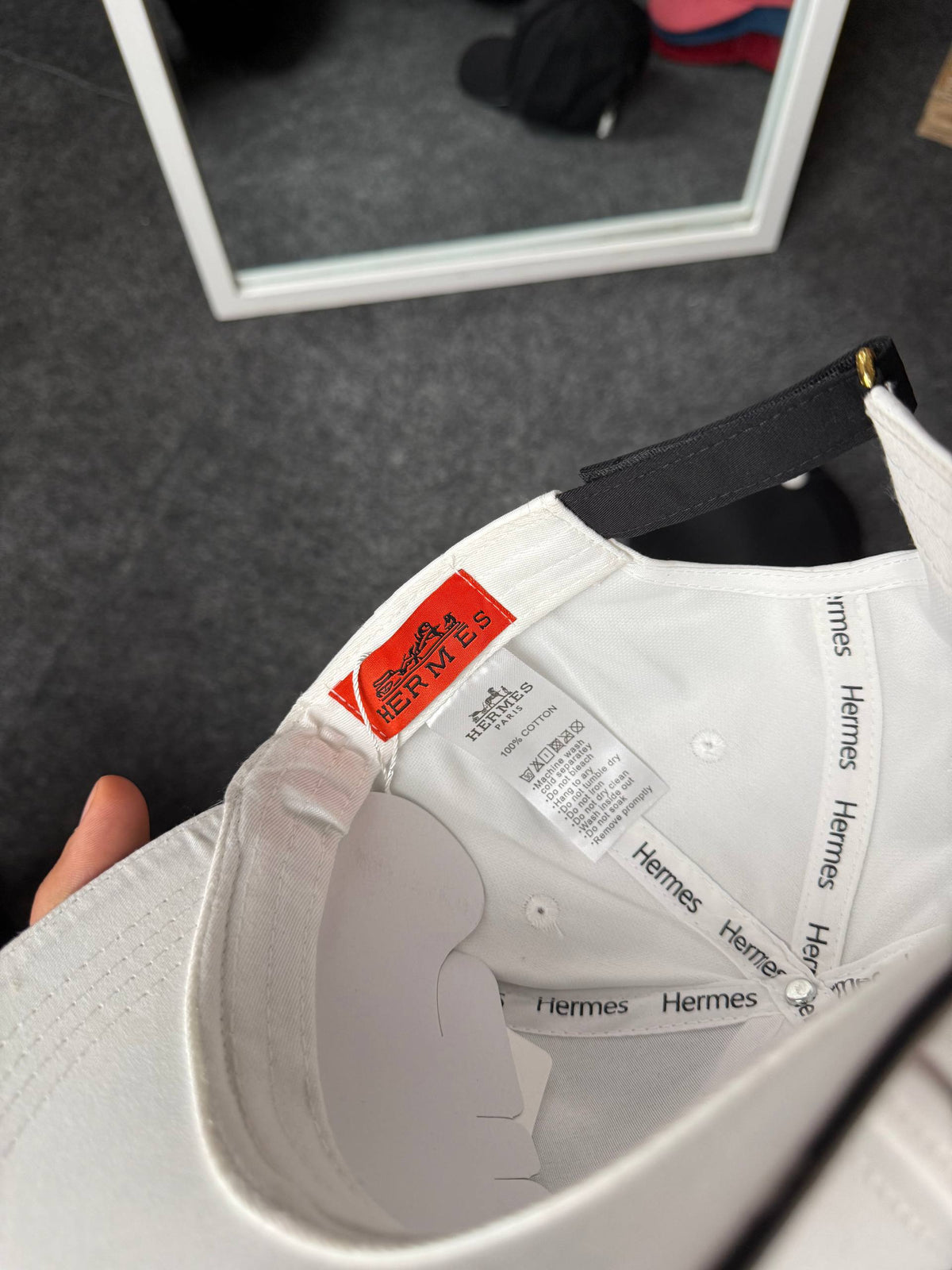 Hermes Cap v1