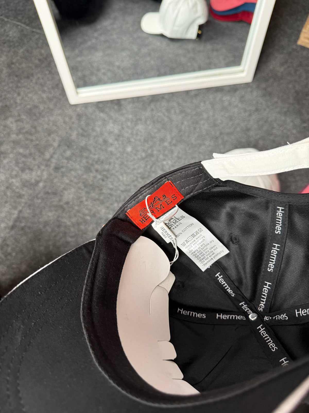 Hermes Cap v1