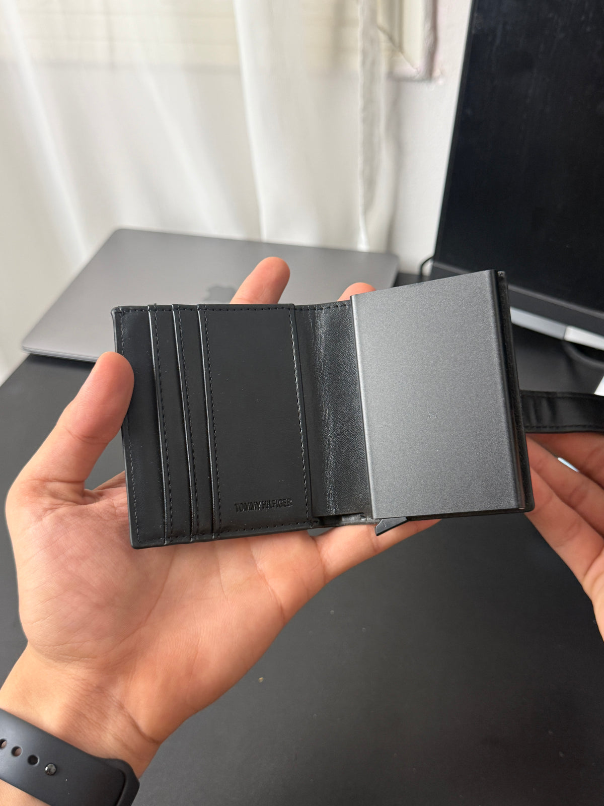 Tommy wallet 003-106
