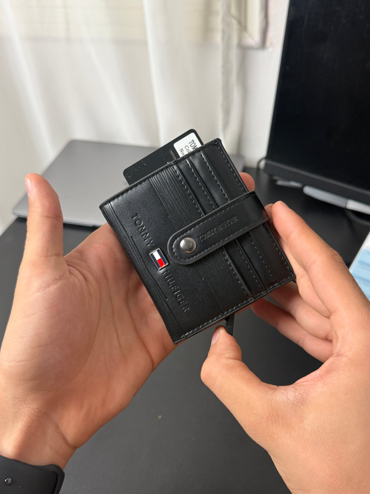 Tommy wallet 003-106