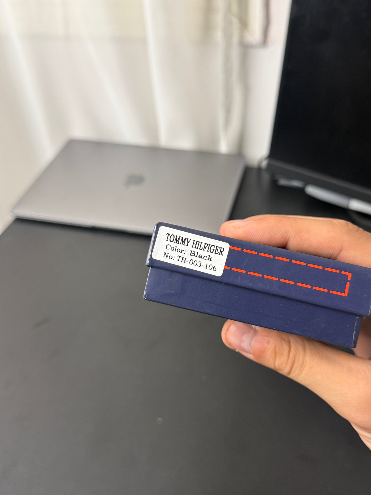 Tommy wallet 003-106