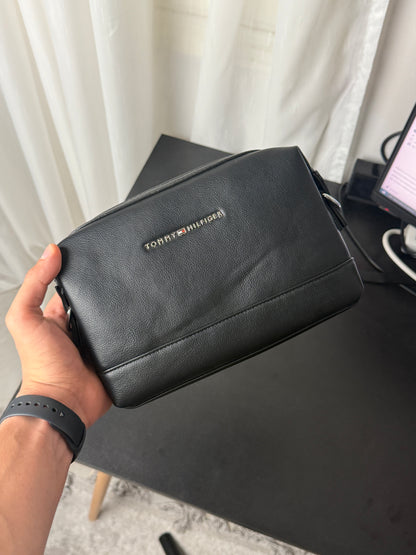 Tommy Hand-CrossBag
