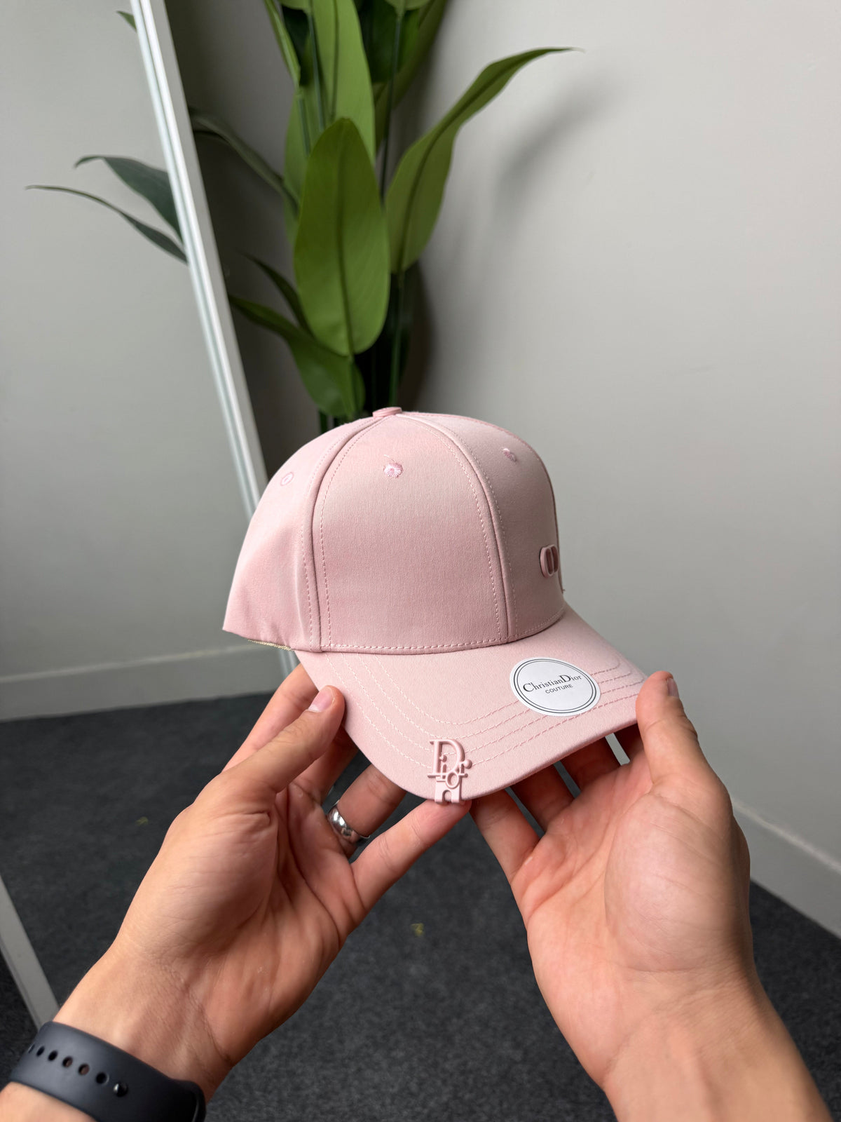 Dior cap v3