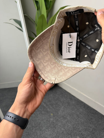 Dior Cap VV1