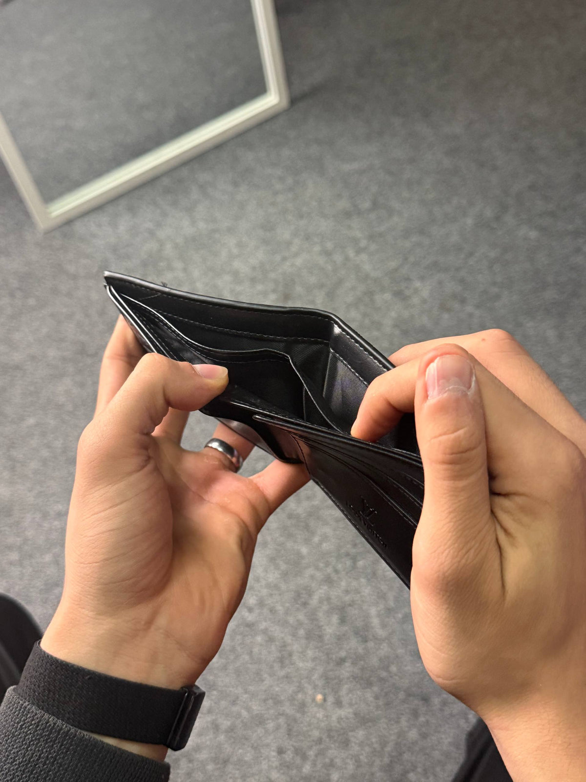 LV Wallet - 152