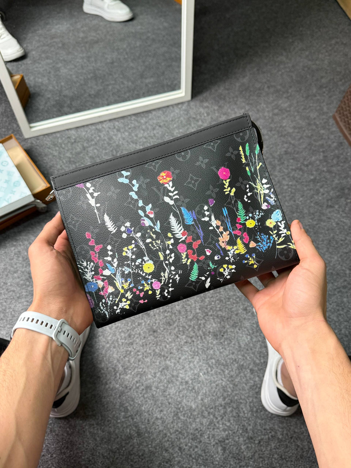 LV Clutch V4
