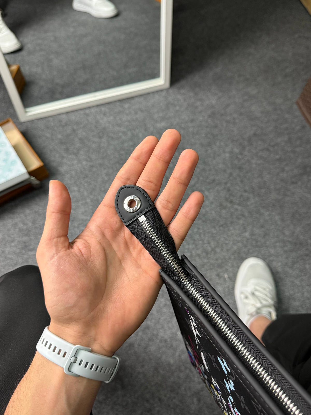 LV Clutch V4