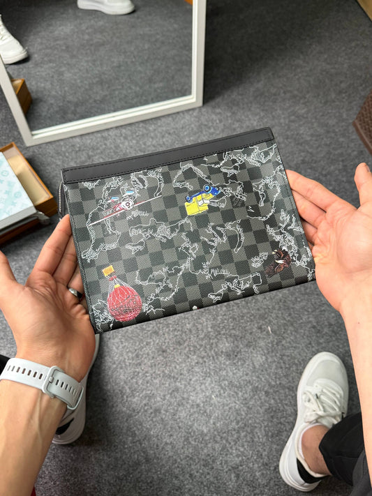 LV Clutch V5