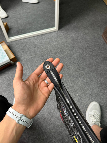 LV Clutch V5