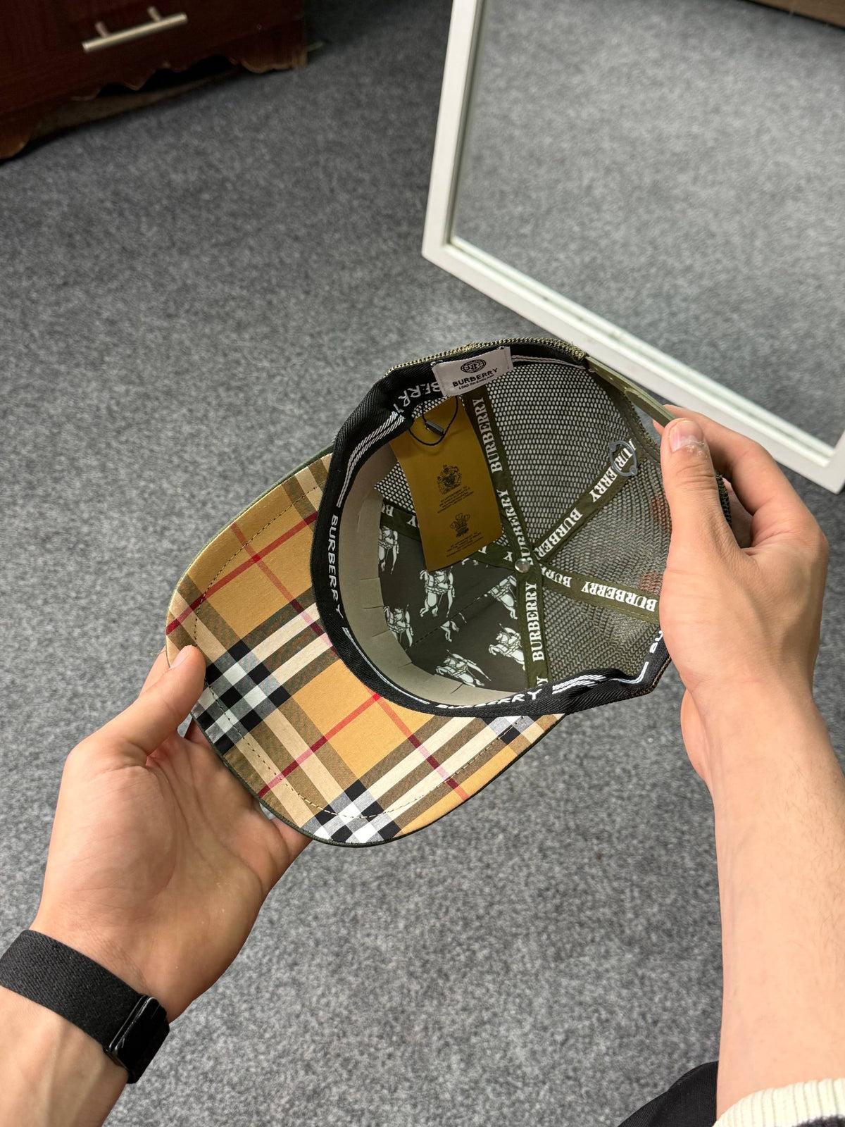 Burberry Cap V1